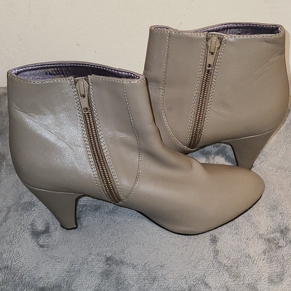 H&M Ankle Booties - Picture 4 of 5